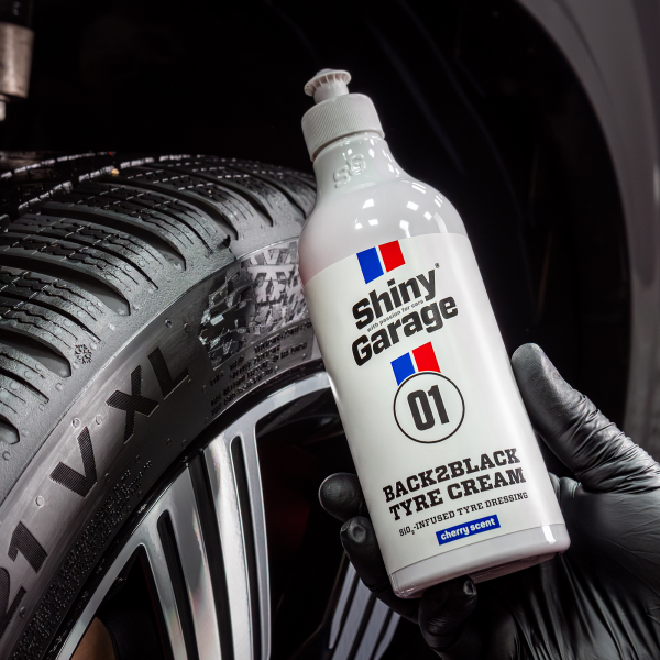 #466_2025-SG-AMAZON-BACK2BLACK_Tyre_Cream_Cherry-foto_04.png