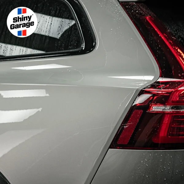 Shiny Garage Almond QD łatwy w użyciu, dający super śliskie wykończenie lakieru quick detailer