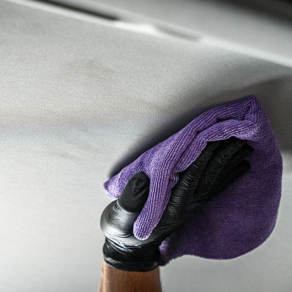 Szampon do tapicerki materiałowej Fabric Cleaner Shampoo czyści tapicerkę