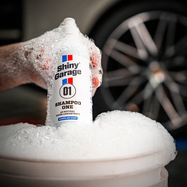 Shiny Garage Shampoo One