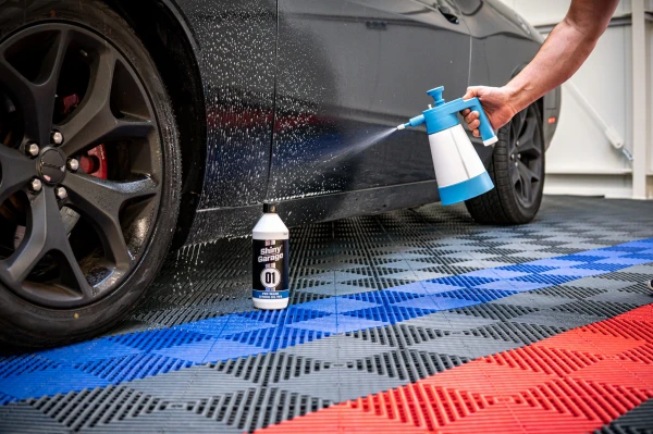 Koncentrat do mycia wstępnego Pre Wash Concetrate - w użyciu